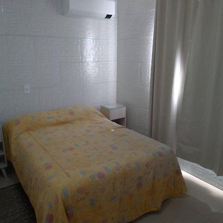 Casa Agradavel Em Camboriu Com Estacionamento No Patioヴィラ エクステリア 写真